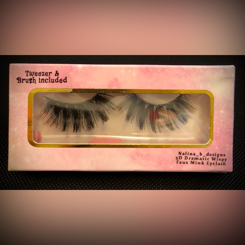 Eyelashes - Picture 2 of 5